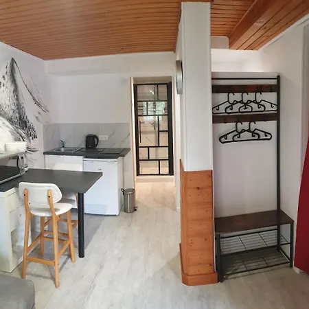 Apartment Dans Mon La Mere Veille